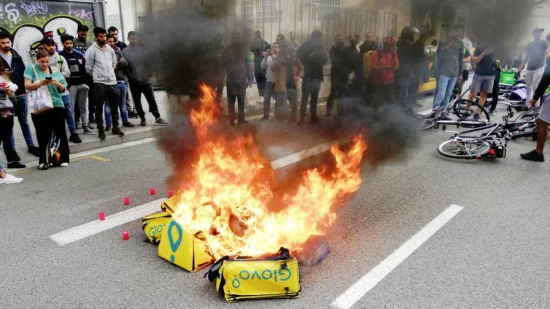 los-riders-se-manifiestan-en-barcelona-por-la-muerte-de-un-repartidor